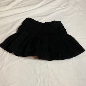 High Waisted Pleaded Skirt
